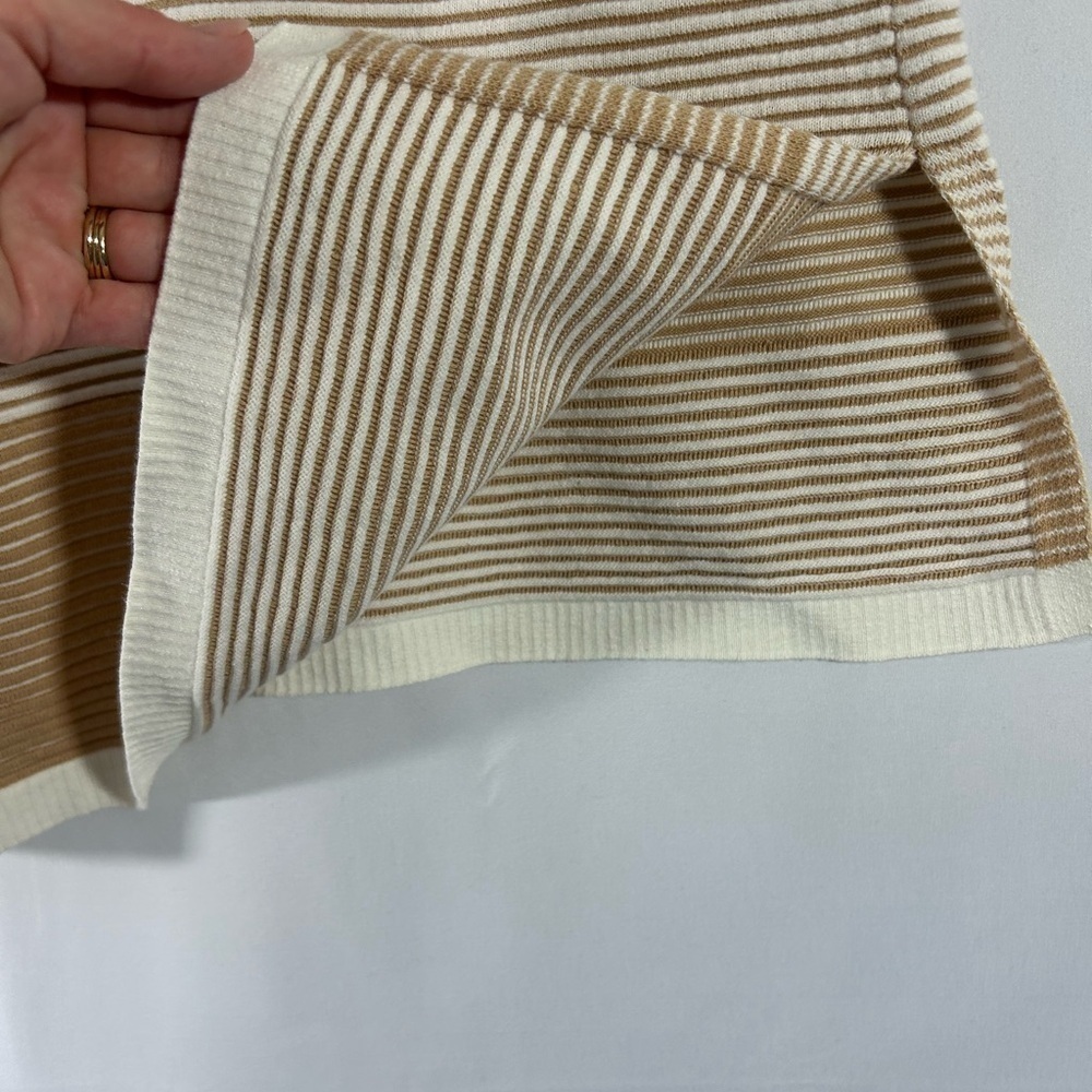 NWT Feeling Famous By Tribal Jeans Sweater Sleeveless Size Large Tan and White - Picture 12 of 13